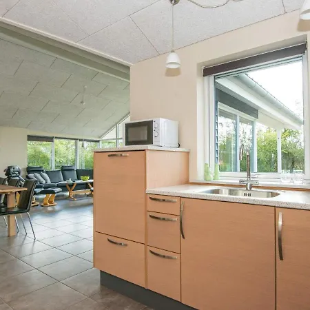 Semesterbostad 8 Person In *
