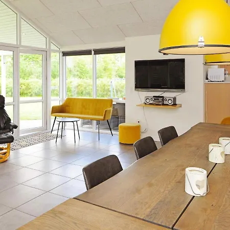 Semesterbostad 8 Person In Ansager
